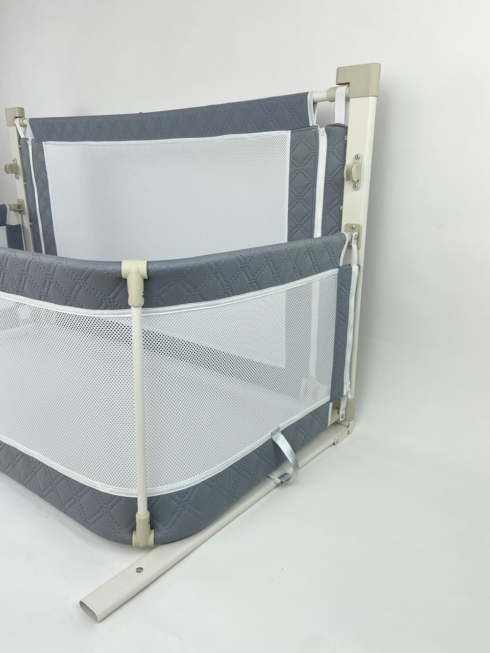 3-in-1 Portable Crib with Rails - Cot Sleeper for Baby in Bed - BZ-B-101