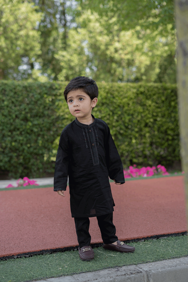 Black Lawn 2 piece set (6M-7Y)
