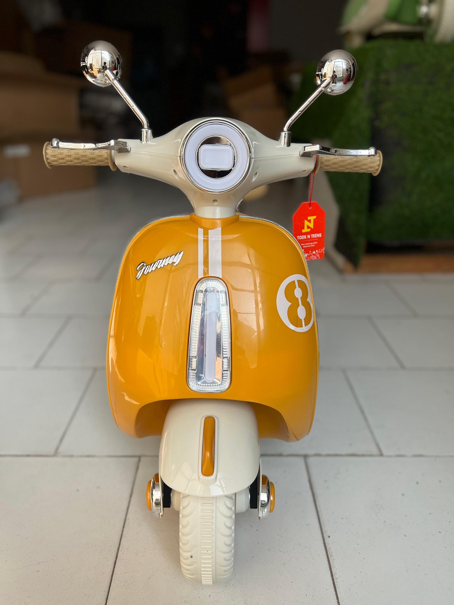 Vintage Battery Operated Vespa Scooter For Kids-M6188