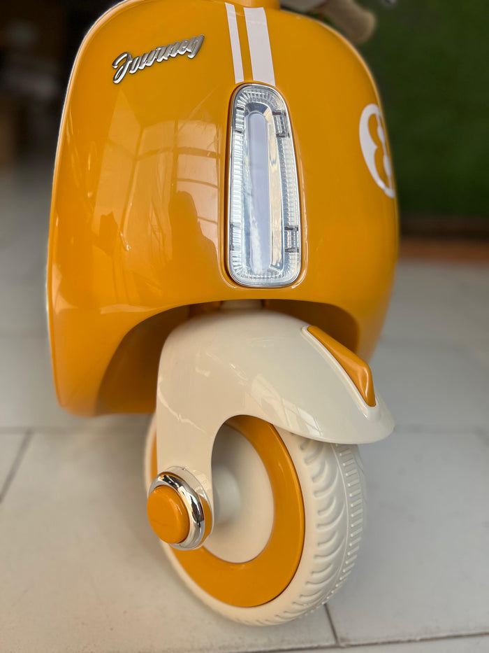 Imported Electric Vintage Vespa Scooter - M6188