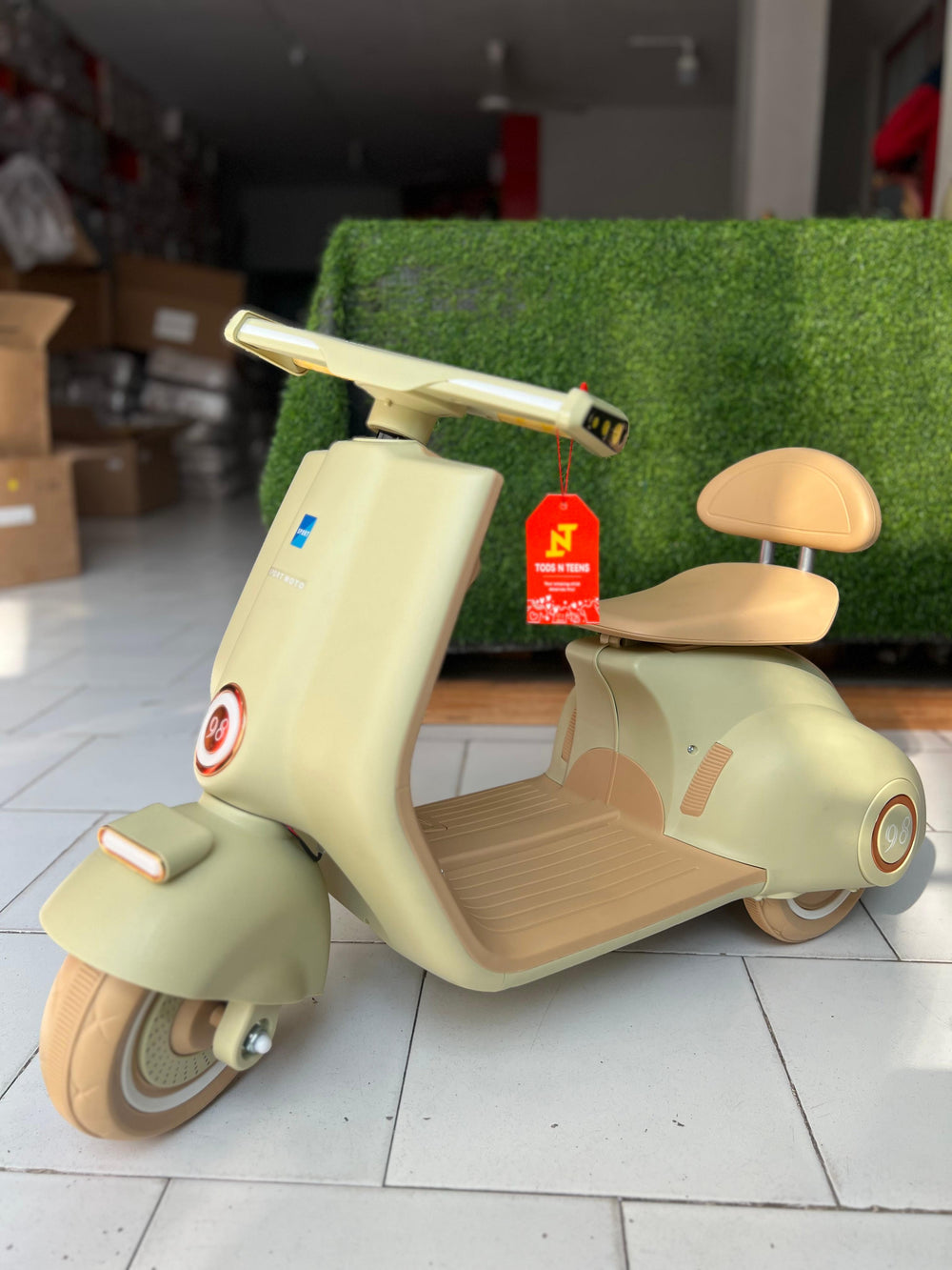 Imported Electric Vespa Scooter - 916