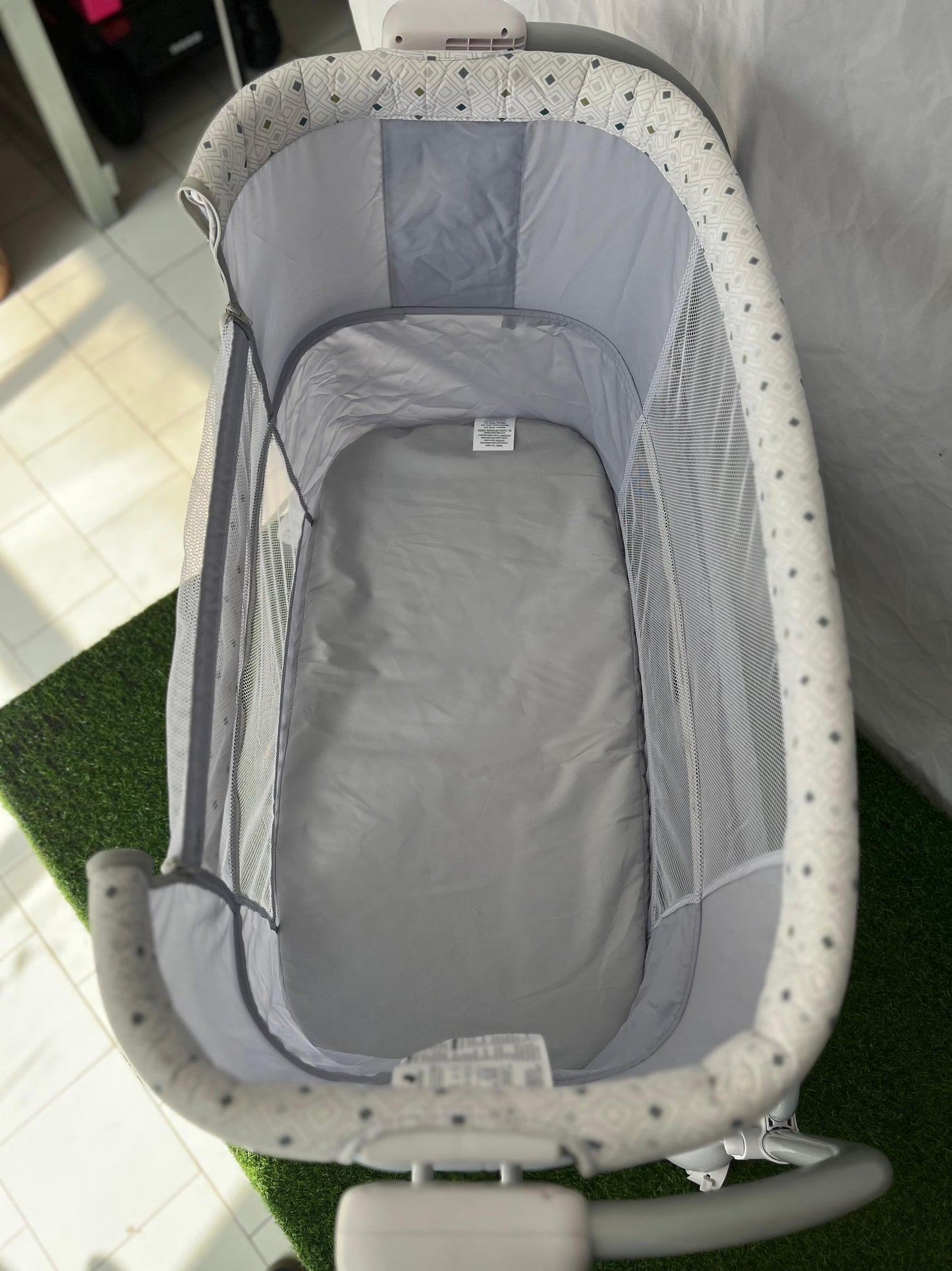Mastela Deluxe 3-in-1 Bassinet