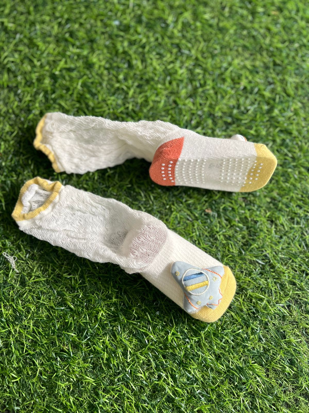 SH26-baby-character-lace-socks