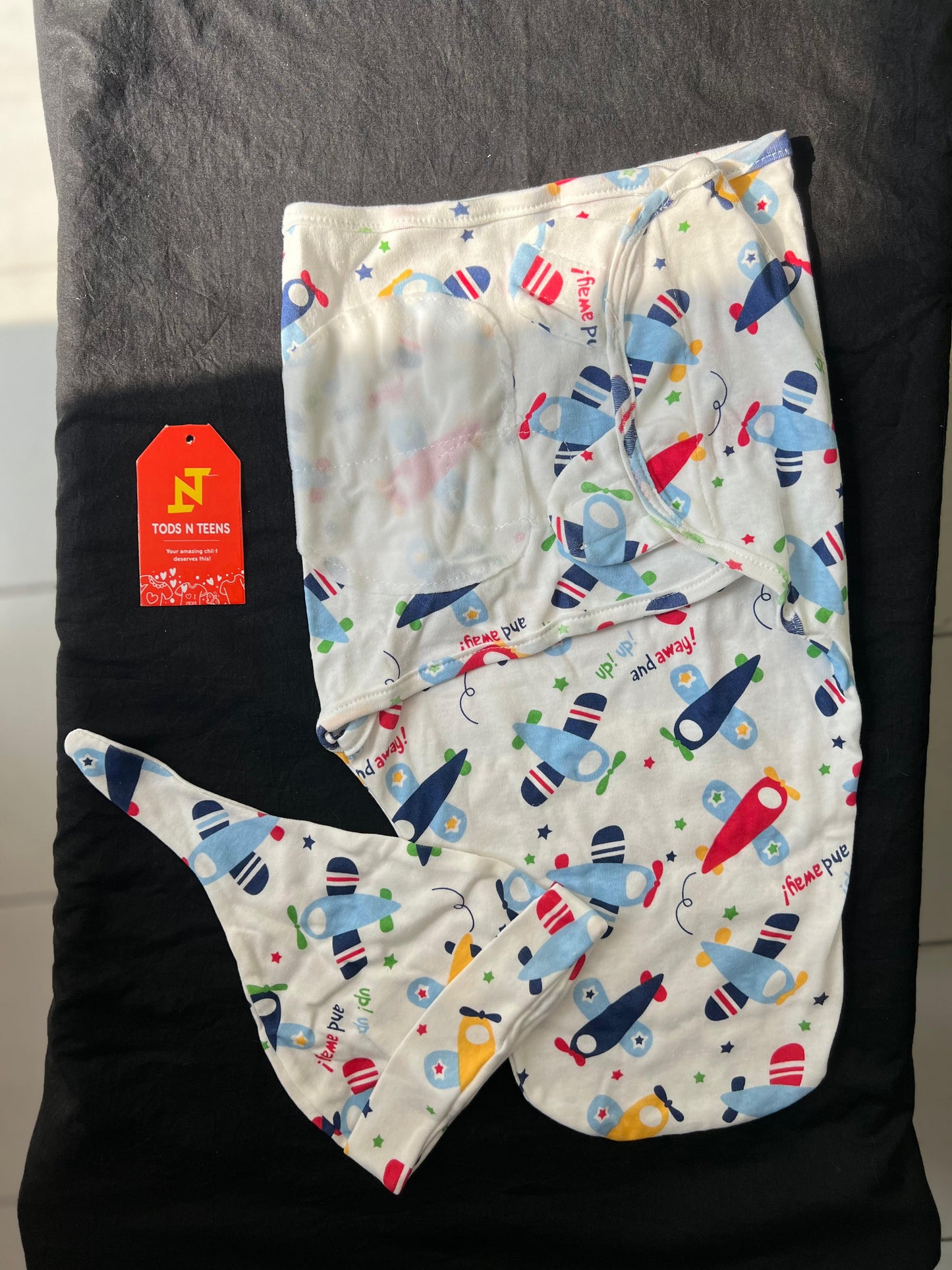 SHT273-Swaddle Me with Cap
