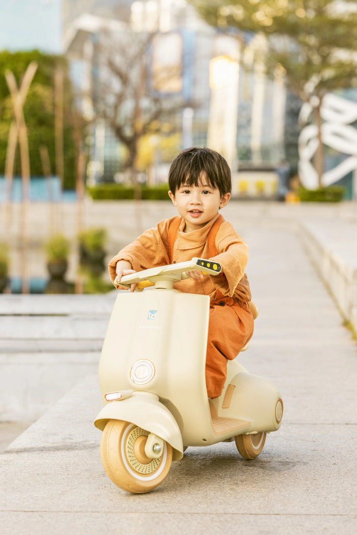 Imported Electric Vespa Scooter - 916