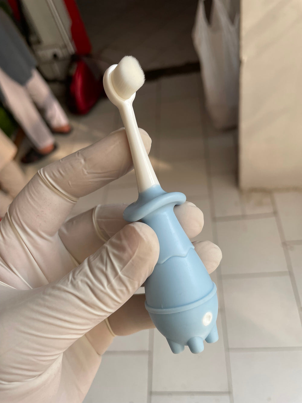 FE98-Soft bristle toothbrush