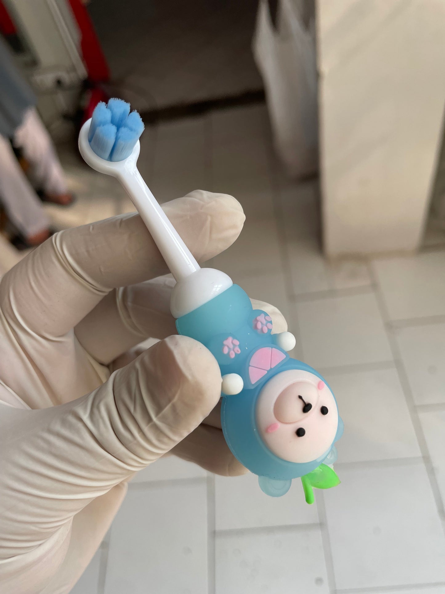FE98-Soft bristle toothbrush