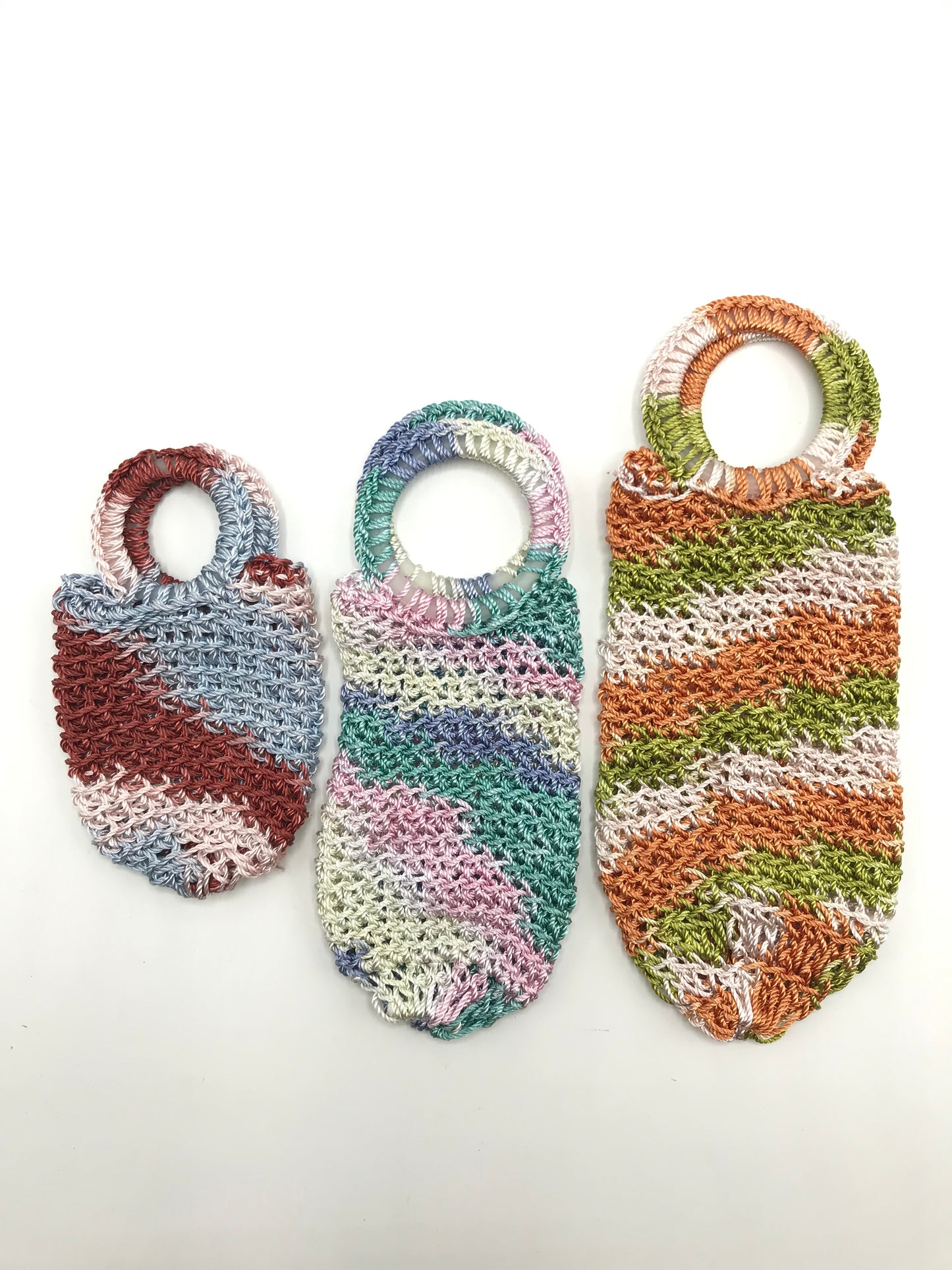 FE20-Crochet Feeder Covers